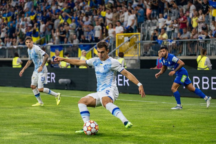 Захисник "Динамо" Костянтин Вівчаренко фото, Вівчаренко фото,