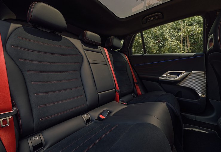 Салон Mercedes GLC EQ