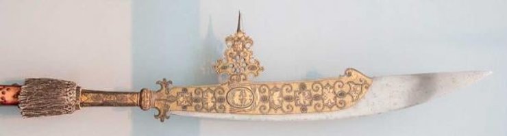 Кардинал, холоднокровна зброя