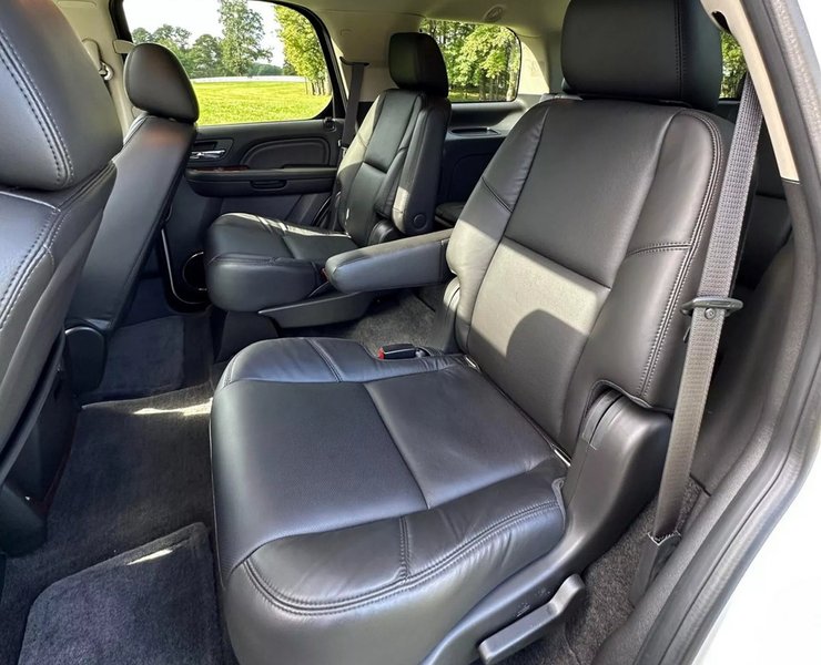 салон кадилак ескалейд, Cadillac Escalade, Cadillac Escalade 2011, позашляховик Cadillac, капсула часу