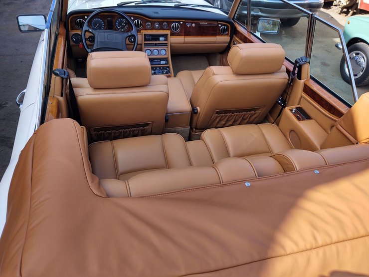 Rolls-Royce Corniche