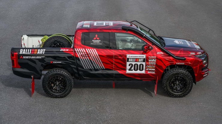 Авто 2024 Mitsubishi Triton