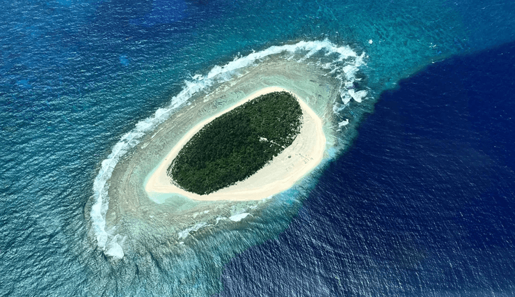 В США береговая охрана спасла рыбаков, военные США, рыбаки, необитаемый остров, кораблекрушение, спасательная операция, оказались родственниками