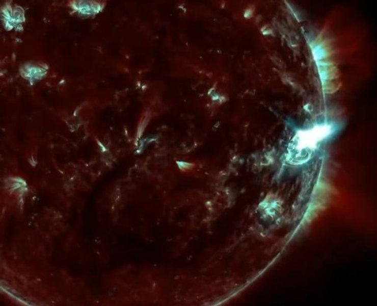 вспышка Солнце