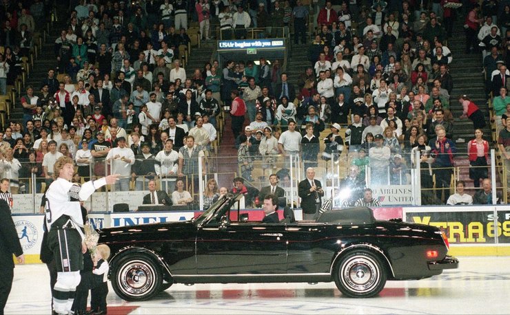 Уэйн Гретцки, Rolls-Royce Corniche, авто Уэйна Гретцки
