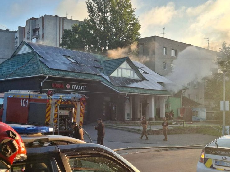 У Львові сталася пожежа в приміщенні аптеки на вулиці Тракт Глинянський.