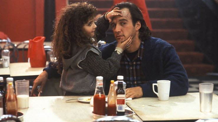 элисон портер, кудряшка сью, свадьба, джеймс белуши