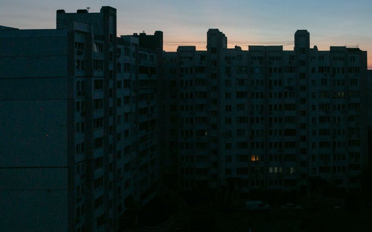 Відсутність світла для пенсіонерів, одиноких людей, осіб з інвалідністю та маломобільних громадян означає боротьбу за здоров"я і життя