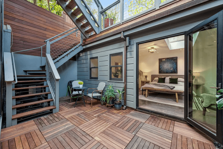 Пожарный участок переделали под дом, дорогой ремонт, пожарное депо перестроили под дом, пожарный участок, часть истории, роскошный ремонт