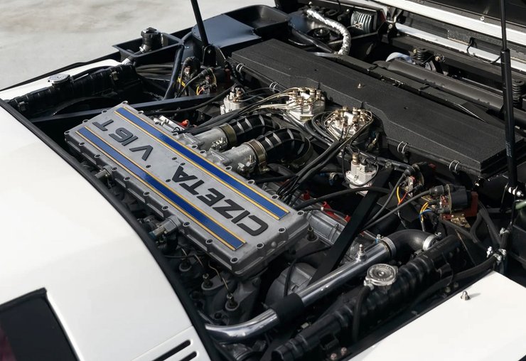 двигун Cizeta V16T