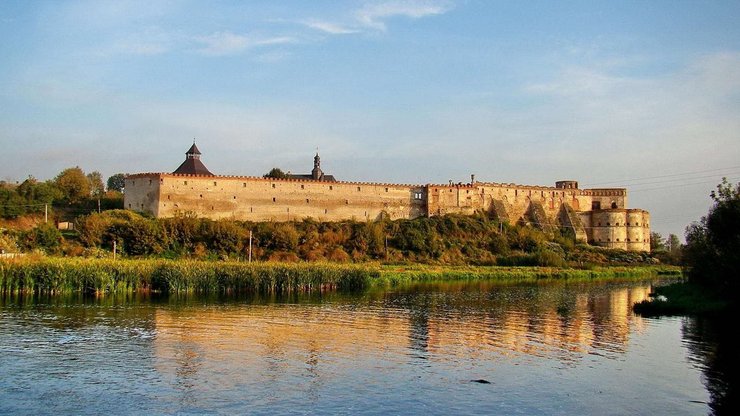 Меджибіж село