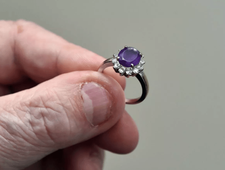 обручка Трейсі (фото: Mirroir)