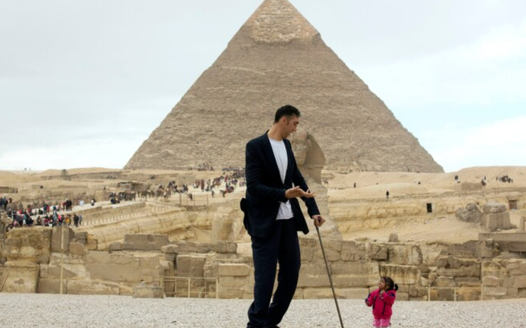 Султан Кьосен із Туреччини, Книга рекордів Гіннеса, Джьоті Амге з Індії, фото, зустріч, найвищий у світі чоловік