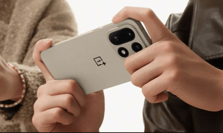 Смартфон OnePlus 15