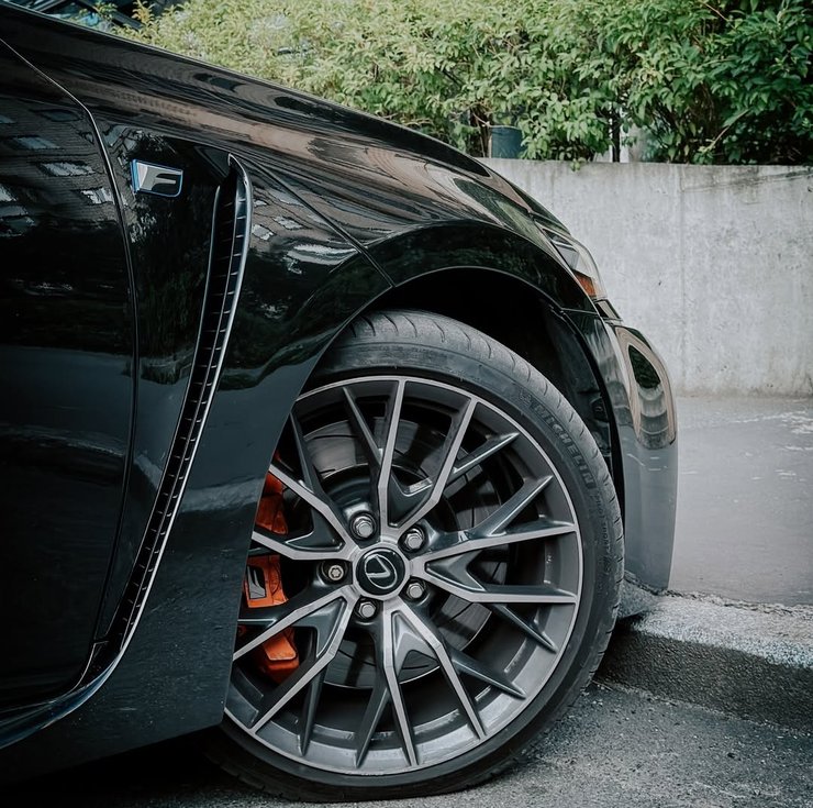 колесо Lexus GS-F
