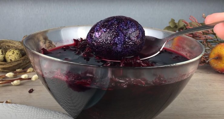 Яйца в каркаде