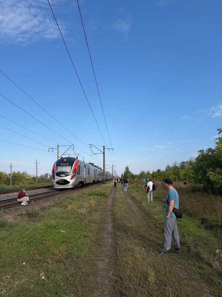 фото евакуації з потяга Дніпро-Київ 19 вересня