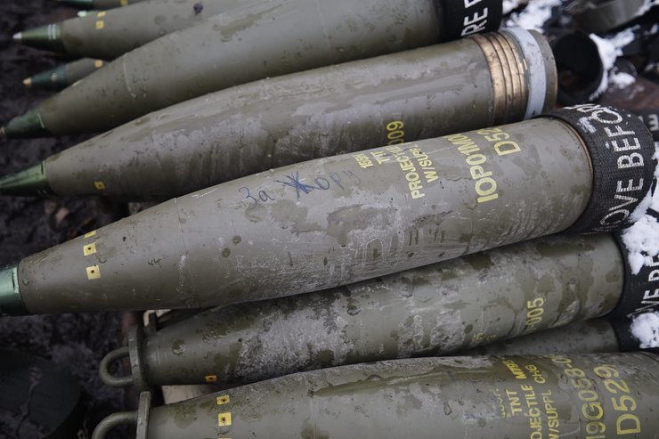 Гаубиця M777, гаубиця, американська допомога, американська зброя, війна в Україні, снаряди для гаубиці, війна з росією