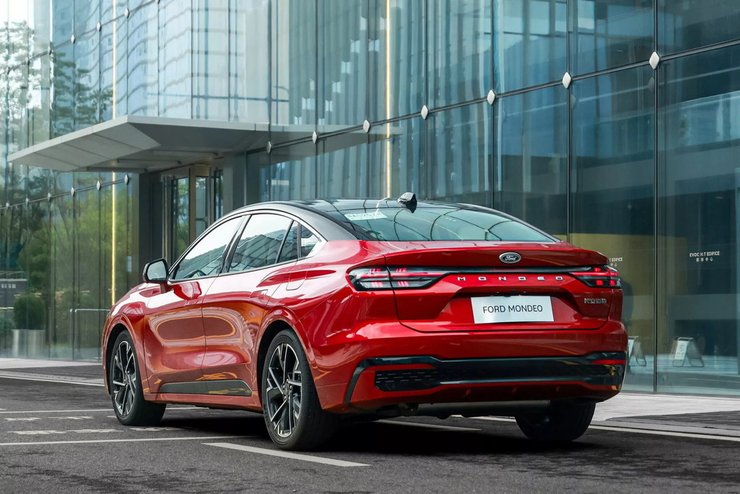 новый Ford Mondeo