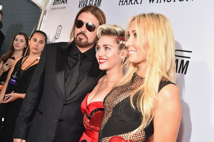 Колледж қыздары үлкен сиськи в HD порно