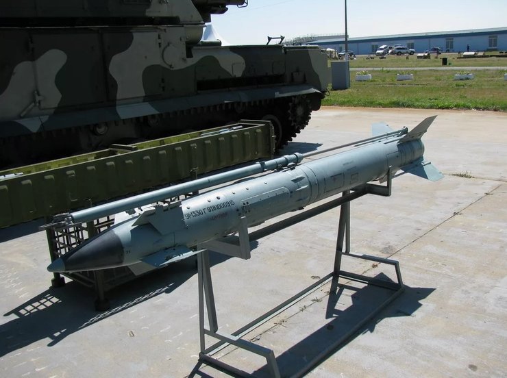 Зенитная ракета 9М330