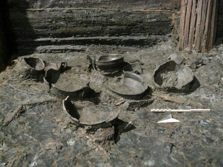 жертвенные подношения, бассейн, италия