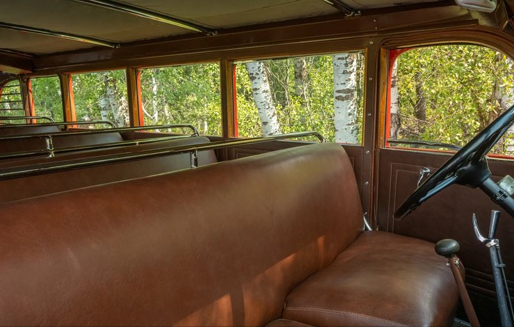 Салон White 706