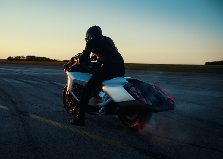 BMW K18