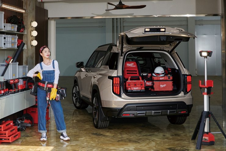 KGM Torres EVX Van, KGM Torres EVX, SsangYong Torres, KGM Torres