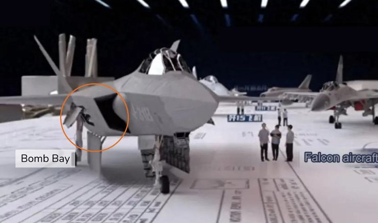 самолет  J-31B