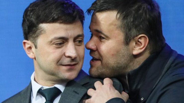 андрей богдан, глава оп, шепчет зеленскому на ухо