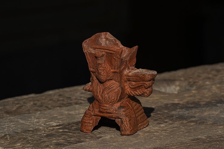 Терракотовая кадильница содержала камеру для благовоний