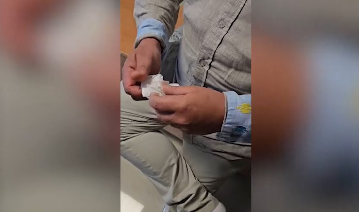 Сверток в обуви