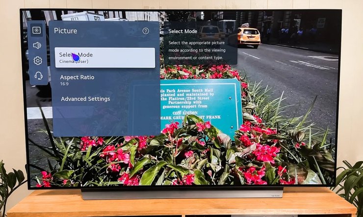 Выбор режима в настройках телевизора