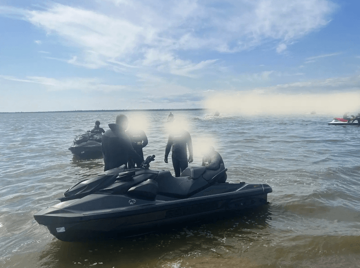 Обучение бойцов ГУР на гидроциклах
