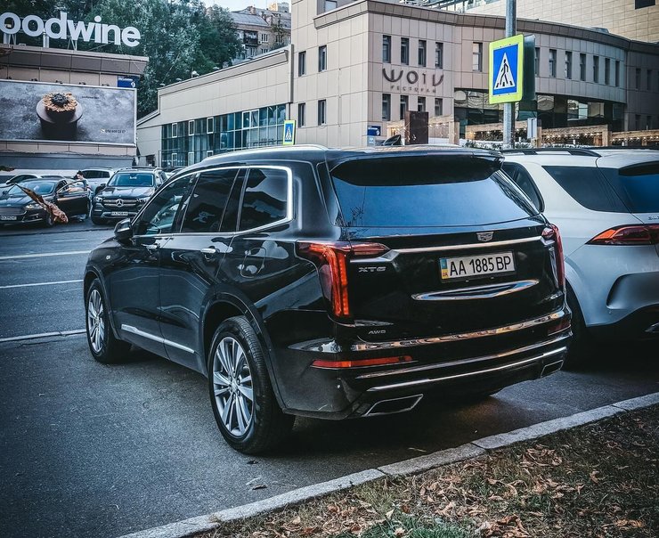 кросовер Cadillac XT6, новий Cadillac XT6