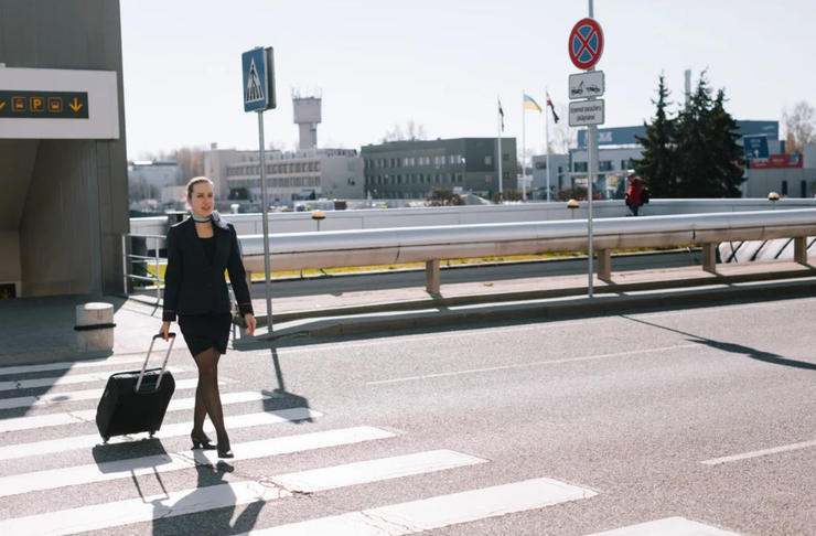 Робота стюардеси, цікаві питання, інтерв'ю, зарплата, секс пасажирів на борту, вимоги до зовнішності, авіація, туризм