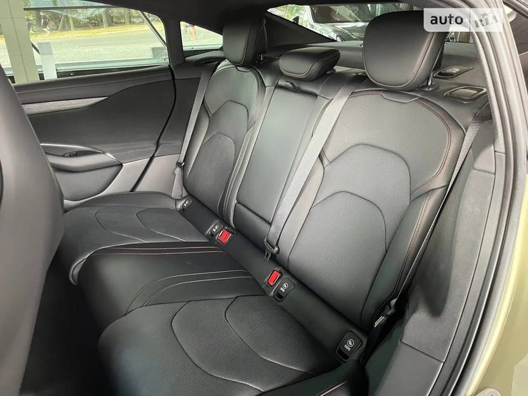 салон Xiaomi SU7 2024, новый Xiaomi SU7, электромобиль Xiaomi, цена Xiaomi SU7, Xiaomi SU7, Xiaomi SU7 в Украине