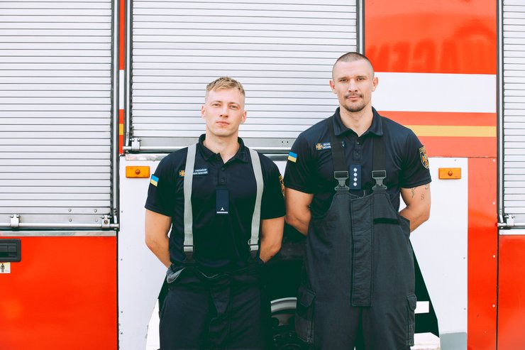 "Любовь и пламя", Григорий Бакланов и Тарас Цимбалюк, Григорий Бакланов и Тарас Цимбалюк спасатели