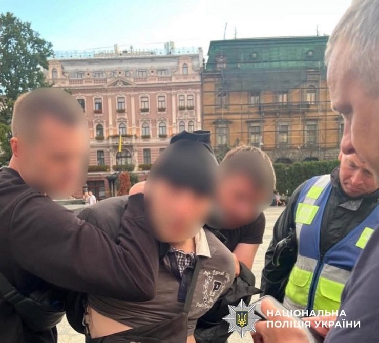Львов: нападение на митинге