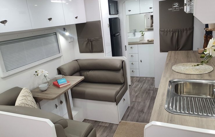 Трейлер Great Escape Caravans Magnum Range