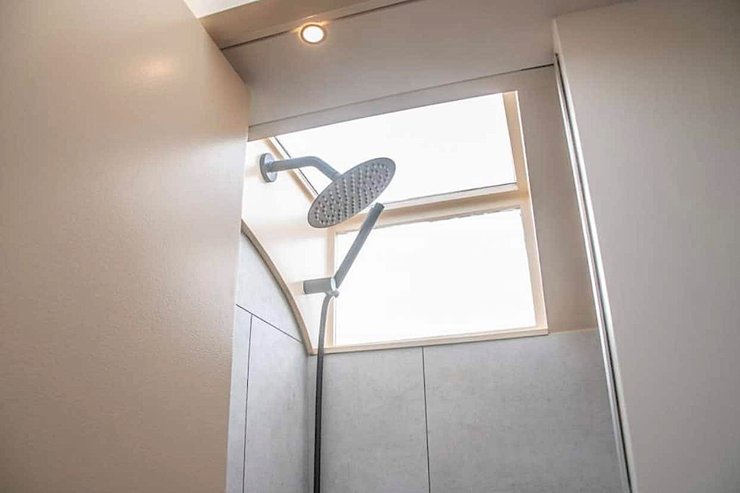 Дом на колесах Chevrolet Express 3500