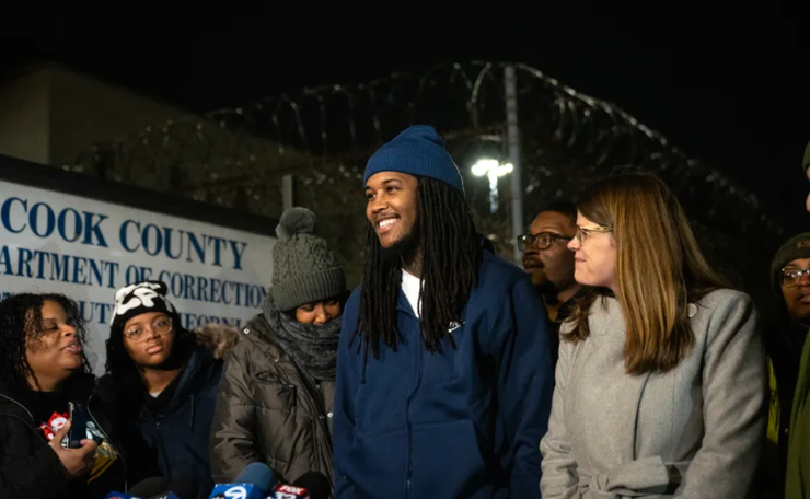 Невиновный мужчина провел 12 лет в тюрьме, Дариен Харрис, показания слепого свидетеля, суд, курьезы, США