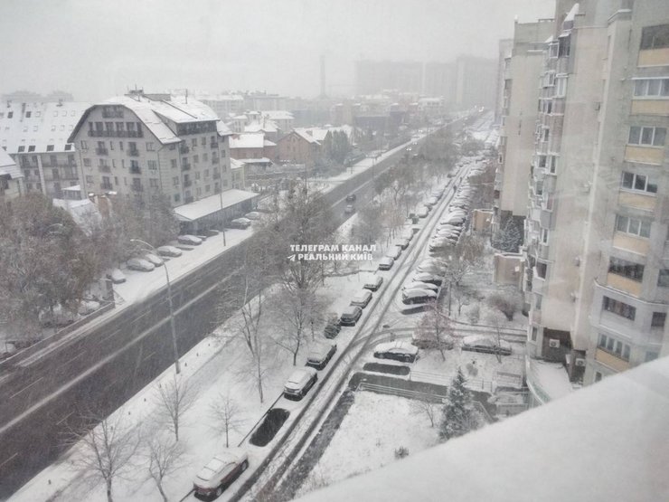 сніг Київ, перший сніг Київ, сніг у Києві, перший сніг у Києві, засніжений Київ