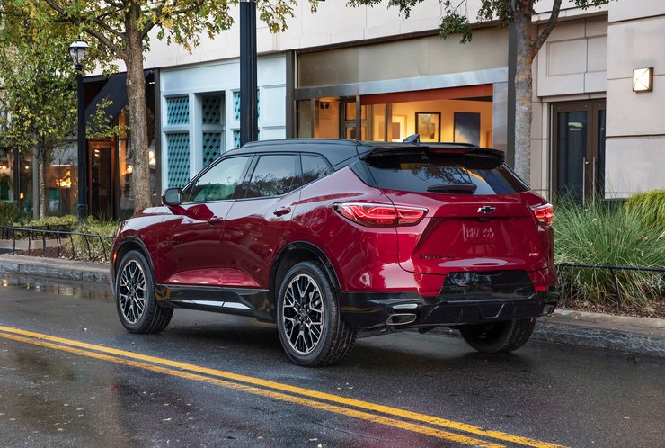 Chevrolet Blazer 2024, кроссовер Chevrolet