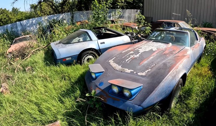 кладбище ретро-автомобилей