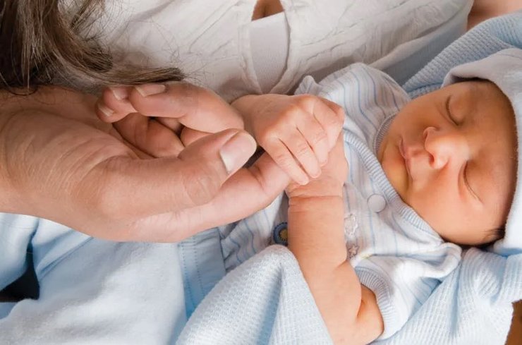 младенец, хватательный рефлекс, рудименты, рудиментарные признаки