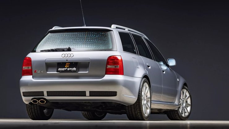 Audi RS4 2002, Audi RS4 B5, Audi RS4, Audi A4, универсал Audi, капсула времени