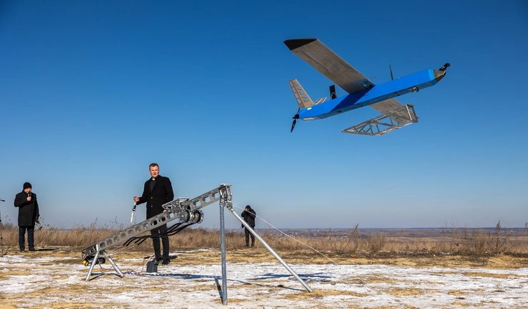 Дрон-перехватчик Besomar запустили из катапульты