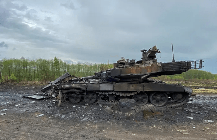 русский танк сгорел